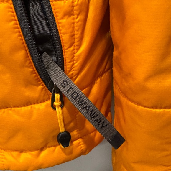 L.L. Bean Women’s Orange Jacket stowaway - Picture 2 of 6